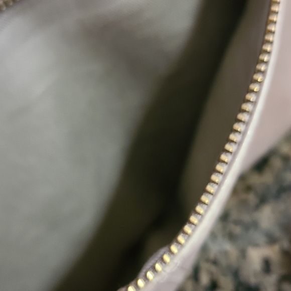 Kipling - Picture 7 of 9